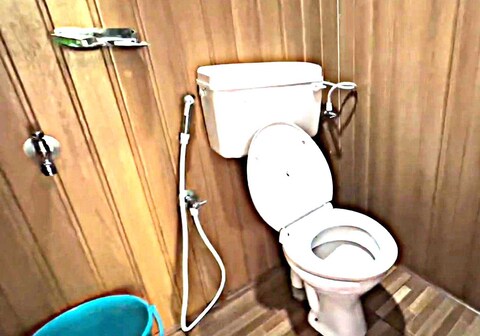 Tulsi Peeth Ashram Royal Tent near Prayagraj Sangam