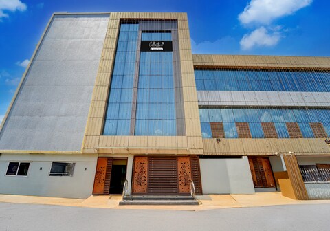 Collection O Republic Mall Coimbatore Formerly Manis Residency