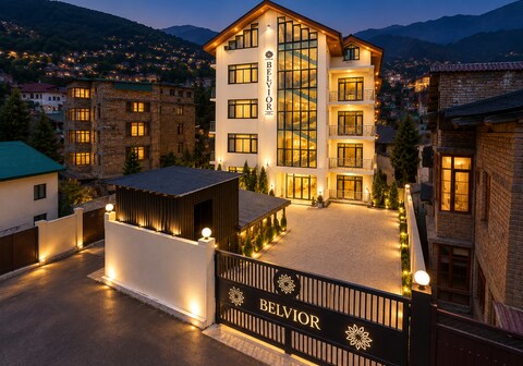 Hotel Belvior Estate (8mins drive to Dal Lake - Kashmir)