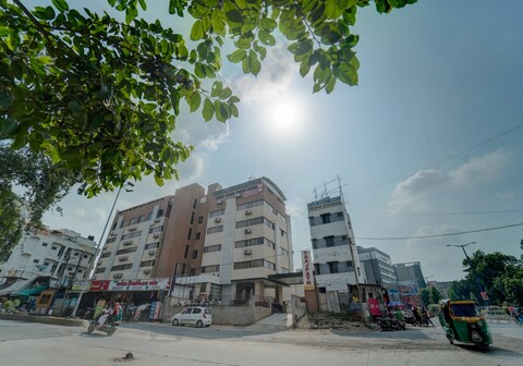 Raajpath Qbode Hotels