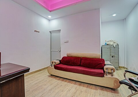 Hotel O Riddhi palace