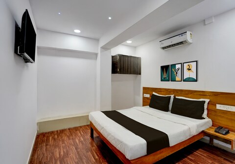 Flagship Krishna Rooms