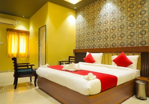 The Skylite Hotel and Banquet Hall