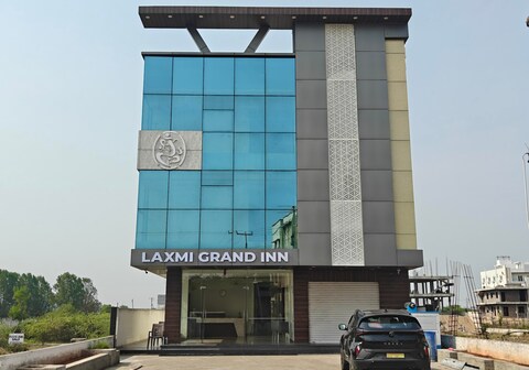 Laxmi Grand Inn