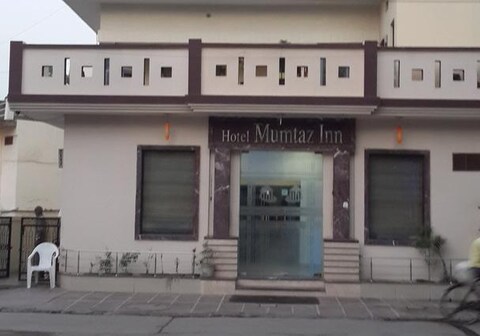 Hotel Mumtaz Inn