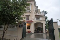 OYO Home Luxury Stay Near Celebration Mall, Udaipur OYO Home Luxury Stay Near Celebration Mall, Udaipur