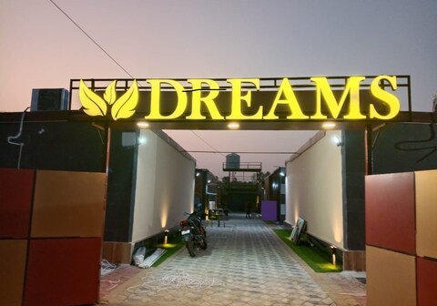 DREAMS - MAHABALIPURAM
