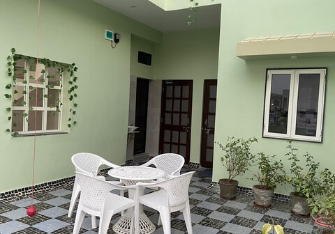 Shwet Villa Home Stay