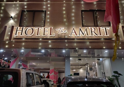 Hotel The Amrit