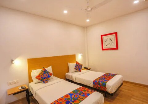 FabHotel Love Birds Chinar Park