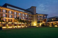 Hotel Mountview, Chandigarh Hotel Mountview, Chandigarh