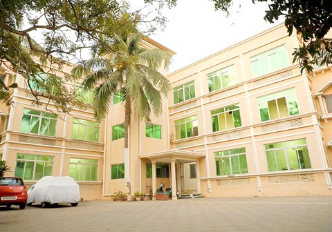 Aastha Palace 2BHK Serviced Apartment 200M From Chakra Tirtha Beach