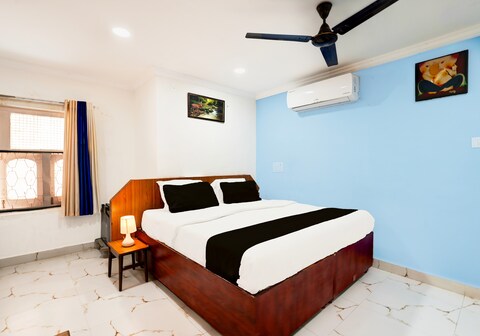 Super Collection O Anantapur Near Sapthagiri Circle