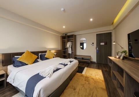 SureStay by Best Western Iconic Ari-Jatujak