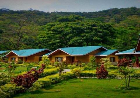 Eco Paradise Resort
