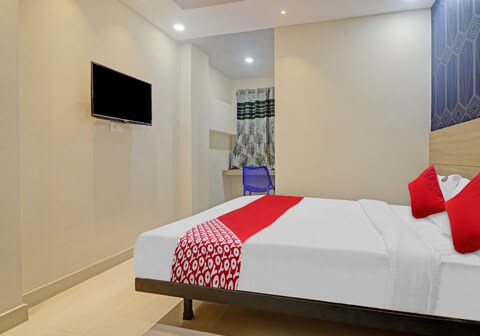 Hotel O The Botanica Grand