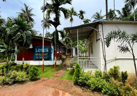 Lotus Holiday Resort