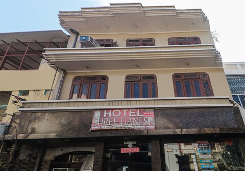 Hotel O Ganesh Yatri Niwas