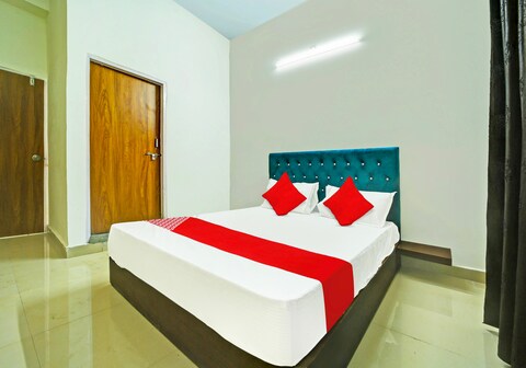 Hotel O H.S HOTEL