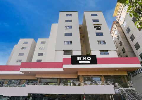 Hotel O Ashram Road formerly Radhey Residency