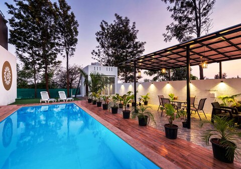 StayVista at Vinho Sunsets