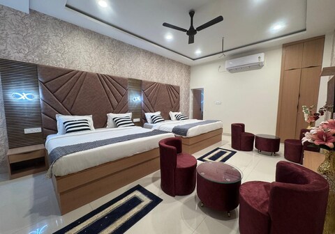 AAKRUTI RESORTS & HOTELS