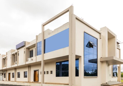 Hotel Tirupati Palace