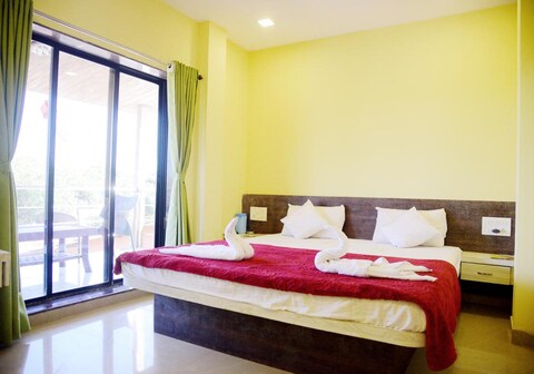 DV-Inns - Farm Villa | Room & Restaurant