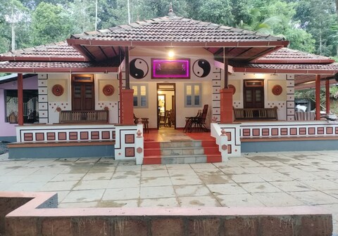 Sunshine service villa