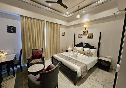 Trulyy The Kanuja Palace