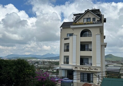 Capital O 1208 Phong Van Villa