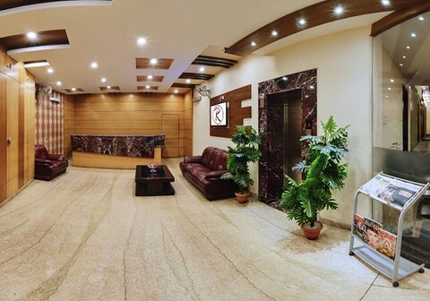 Hotel Shanti Palace