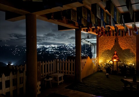 Hari Mang Imm 1BR-SF Mountain View Darjeeling-2