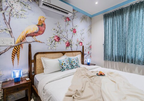 Anaar Abode Home with Breakfast Pickup