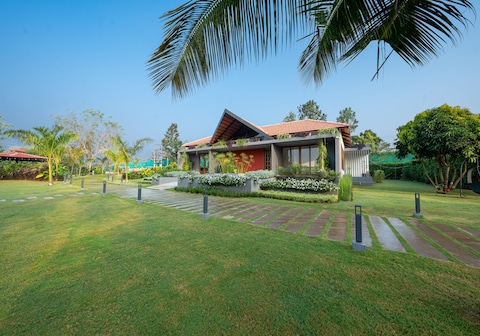 Kapila Riverfront Resort