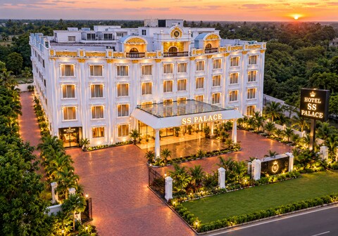 HOTEL SS PALACE