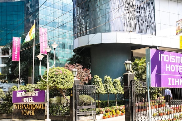 IndiSmart Hotel