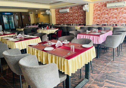 Sri Vishnu View Hotel