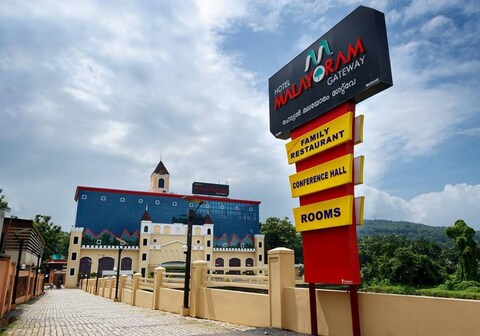 Hotel Malayoram Gateway