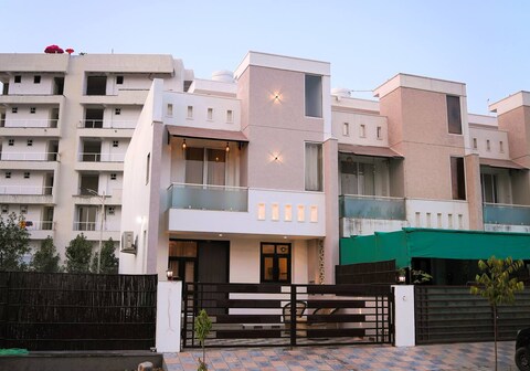 Palm Kothi 3bhk Infinite Happiness