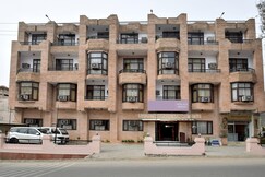 OYO 5794 Atul Regency, Katra OYO 5794 Atul Regency, Katra