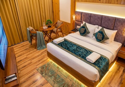 Qcent Woods Resort & Spa Rishikesh
