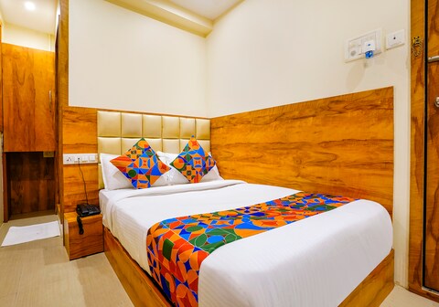 FabHotel Indore Palace