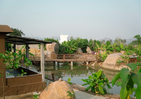 HOTEL GREENLAND RESIDENCEY BAR AND RESTRUANT