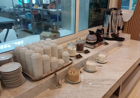 إم كاسا هوتل باتايا