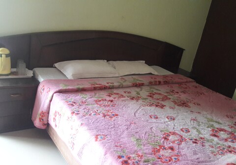 Shivalik Guest House
