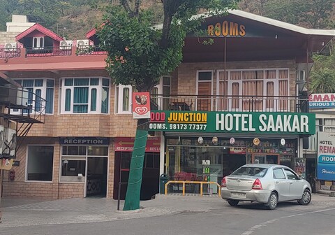 Saakar Hotel And Restaurant