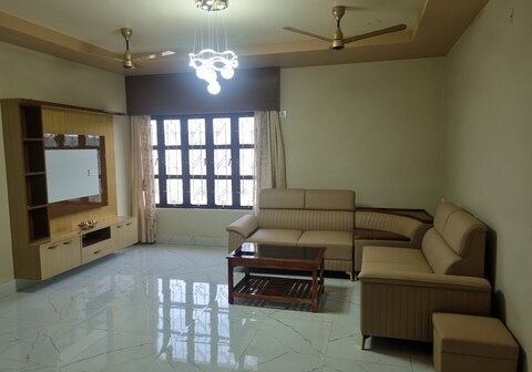 MountainBreeze 2BHK 1AC Balcony Birding Community