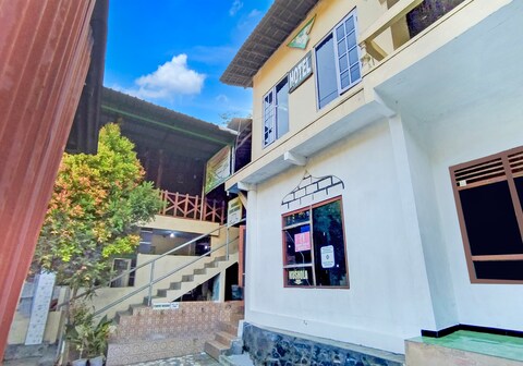 Hotel O Homestay Baronsari