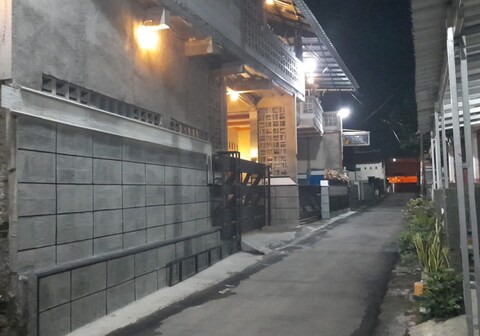 Hotel O Chimi Rumah Kost